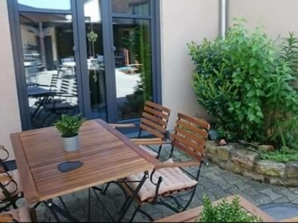 Foto: Im Gutshof - zu Gast bei Fallers